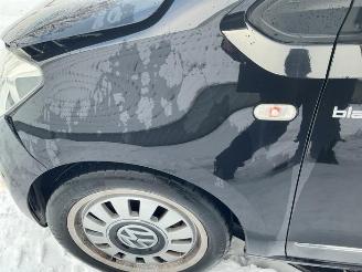 Volkswagen Up! Up! (121), Hatchback, 2011 1.0 12V 75 picture 25