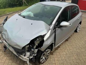 Peugeot 208 208 I (CA/CC/CK/CL), Hatchback, 2012 / 2019 1.6 Blue HDi 100 picture 7