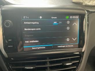 Peugeot 208 208 I (CA/CC/CK/CL), Hatchback, 2012 / 2019 1.6 Blue HDi 100 picture 33