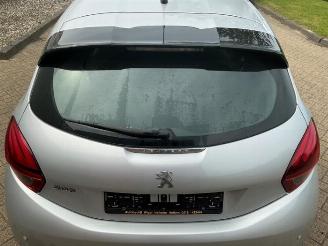Peugeot 208 208 I (CA/CC/CK/CL), Hatchback, 2012 / 2019 1.6 Blue HDi 100 picture 18