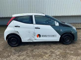 Toyota Aygo Aygo (B40), Hatchback, 2014 1.0 12V VVT-i picture 2