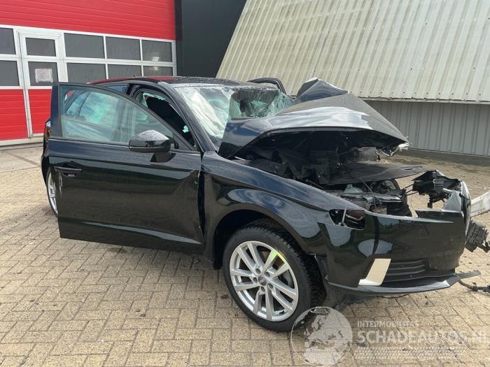 Audi A3 A3 Sportback (8VA/8VF), Hatchback 5-drs, 2012 / 2020 1.0 TFSI 12V