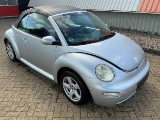 krockskadad bil auto Volkswagen New-beetle New Beetle (1Y7), Cabrio, 2002 / 2010 2.0 2003/4