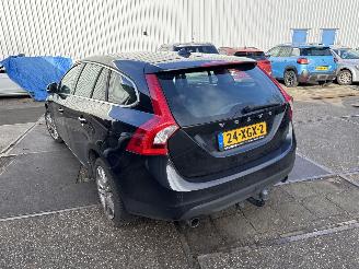 damaged passenger cars Volvo V-60 1.6 T3  Summum 2012/6