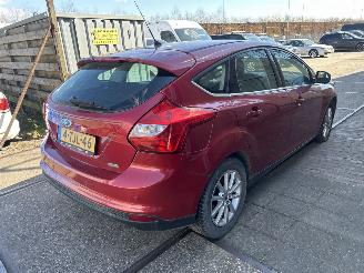 Schadeauto Ford Focus 1.0 ECOBOOST EDITION PLUS 2014/2