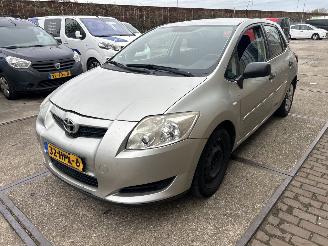 Vaurioauto  passenger cars Toyota Auris 1.6 16V TERRA 2009/1