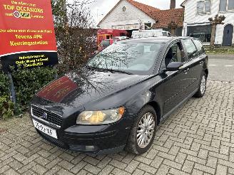 Coche accidentado Volvo V-50 2.4 MOMENTUM 2004/7