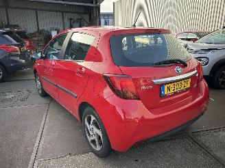 skadebil auto Toyota Yaris 1.5 HYBRID NOW 2015/11