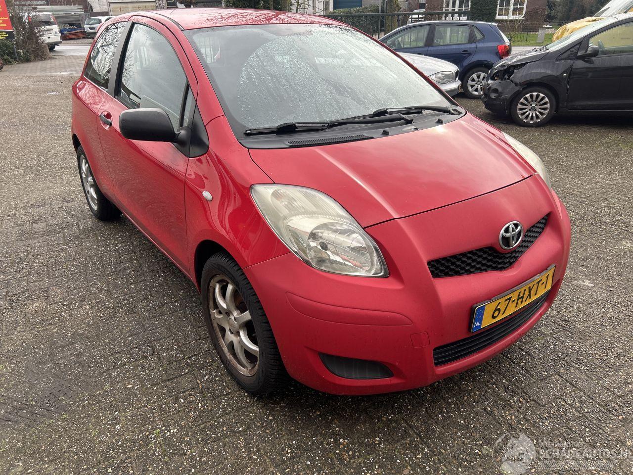 Toyota Yaris 1.0 VVTI ACCES