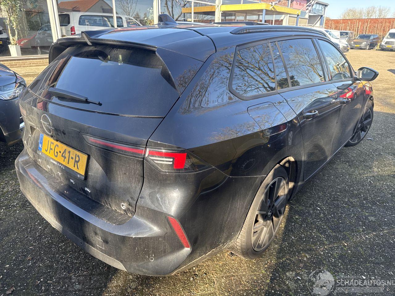 Opel Astra Electric  58 KW h Businees  Edition