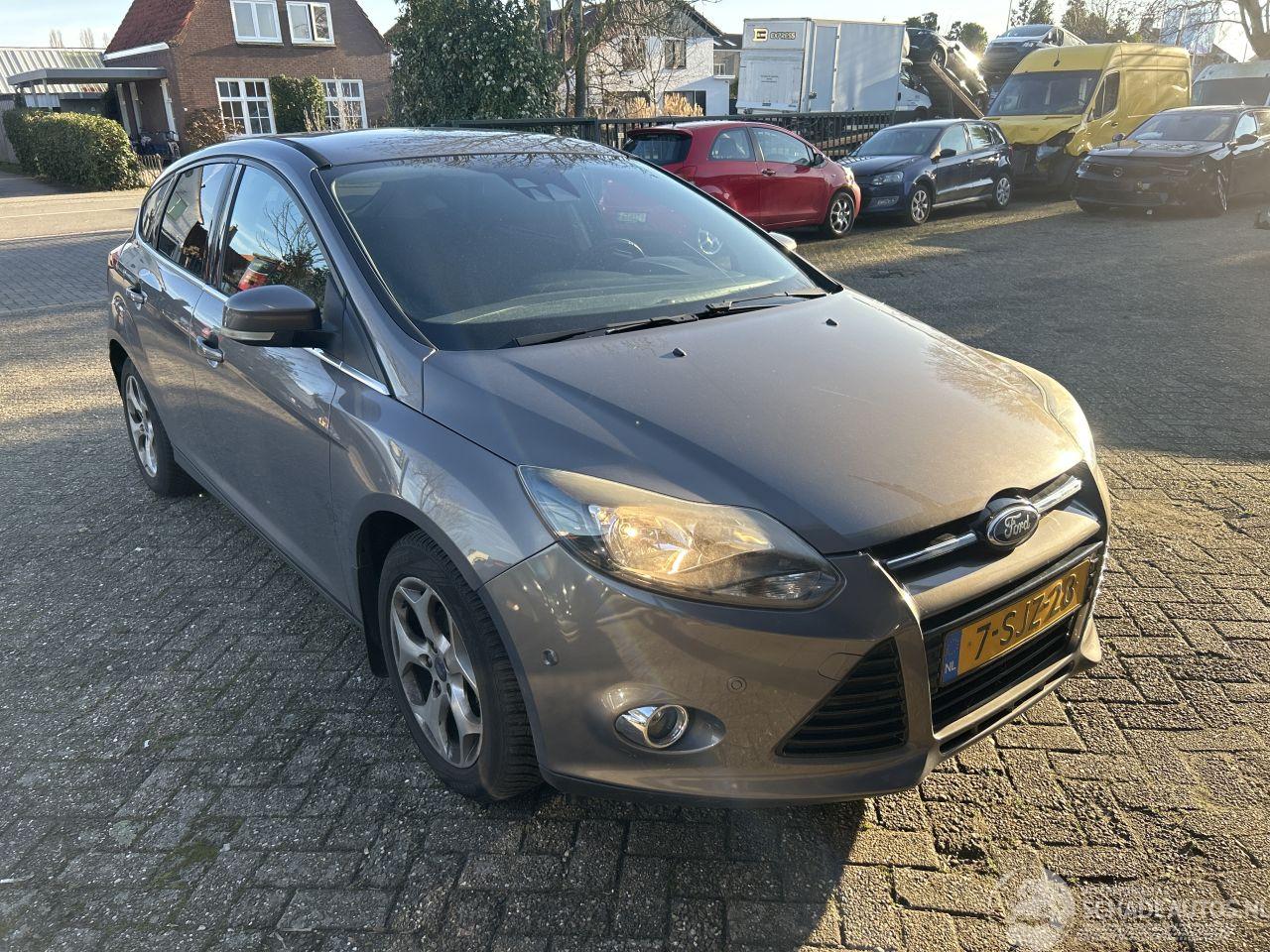 Ford Focus 1.0 ECOBOOST TITANIUM