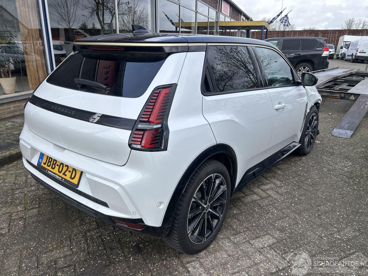 Renault 5 COMFORT RANGE ICONIC CINQ 52KWH