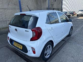 Kia Picanto 1.0 CVVT ECONOMY PLUSLINE picture 3