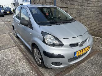 skadebil auto Toyota Aygo 1.0 12V ACCESS 2010/1