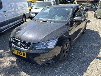 Voiture accidenté Seat Toledo 1.2 TSI FR CONNECT 2015/11