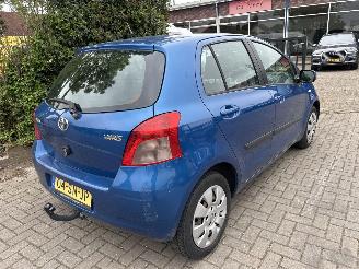 Toyota Yaris 1.3 VVTI SOL picture 2
