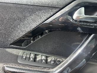 Peugeot 208 1.2 PURETECH BLEU PREMIUM picture 9