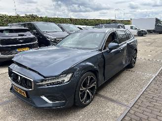 skadebil auto Volvo V-60 2.0 T6 PLUG IN HYBRID AWD PLUS BRIGHT 2024/7