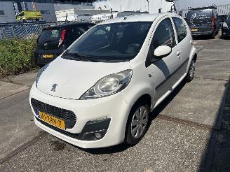 Vaurioauto  passenger cars Peugeot 107 1.0 ACTIVE 2012/4