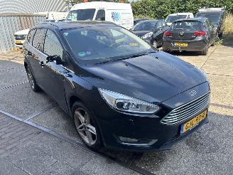 krockskadad bil auto Ford Focus 1.5 TITANIUM 2018/1