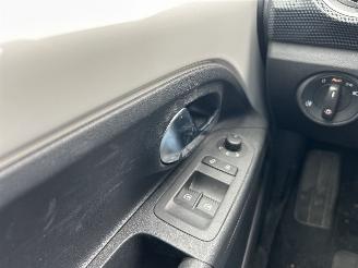 Volkswagen Up! 1.0 ECOFUEL MOVE UP picture 10