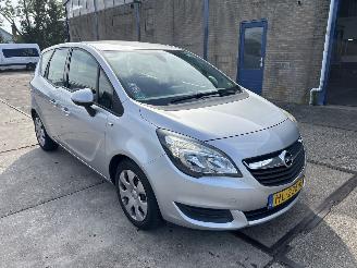 skadebil brommobiel Opel Meriva 1.4 TURBO EDITION 2015/11
