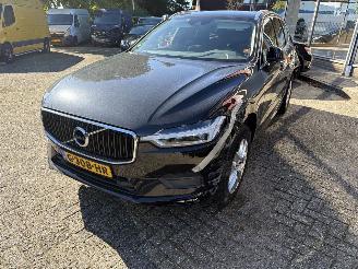 Schadeauto Volvo Xc-60 2.00T5  Momentum 2018/9