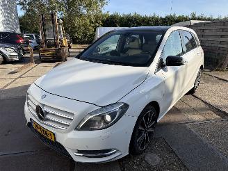 Coche accidentado Mercedes B-klasse 180 Ambition 2012/4