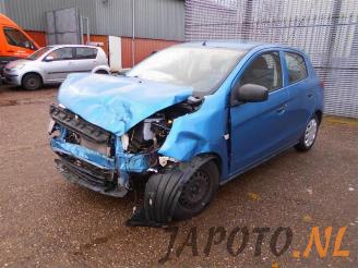 Coche siniestrado Mitsubishi Space-star Space Star (A0), Hatchback, 2012 1.0 12V 2013/7