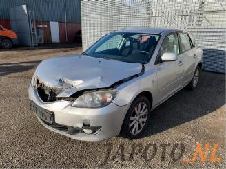 Coche siniestrado Mazda 3 3 Sport (BK), Hatchback, 2003 / 2009 1.6i 16V 2006/12