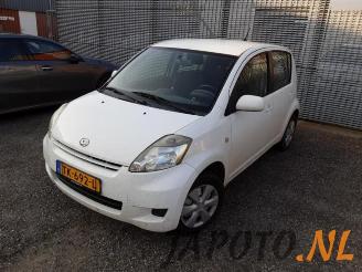 Uttjänta bilar auto Daihatsu Sirion Sirion 2 (M3), Hatchback, 2005 1.0 12V DVVT 2009/5