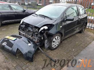 Salvage car Toyota Yaris Yaris II (P9), Hatchback, 2005 / 2014 1.3 16V VVT-i 2006/10