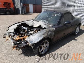 Sloopauto Mazda MX-5 MX-5 (NB18/35/8C), Cabrio, 1998 / 2005 1.6i 16V 2001/2