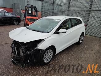 Sloopauto Hyundai I-30 i30 Wagon (GDHF5), Combi, 2012 1.6 CRDi Blue Drive 16V VGT 2015/11
