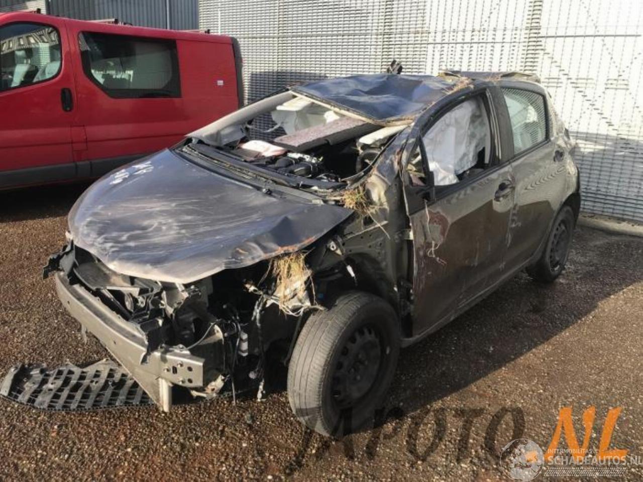 Toyota Yaris Yaris III (P13), Hatchback, 2010 / 2020 1.33 16V Dual VVT-I