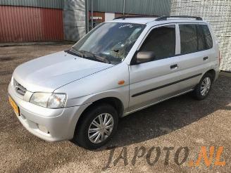 Sloopauto Mazda Demio Demio (DW), MPV, 1996 / 2003 1.5 16V 2001/10