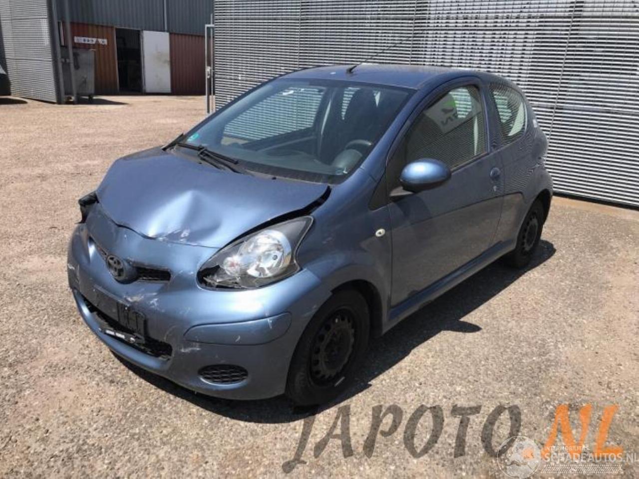 Toyota Aygo Aygo (B10), Hatchback, 2005 / 2014 1.0 12V VVT-i