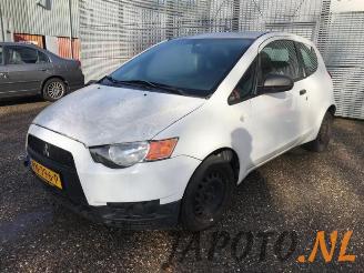Coche siniestrado Mitsubishi Colt Colt (Z2/Z3), Hatchback, 2004 / 2012 1.1 12V 2009/6