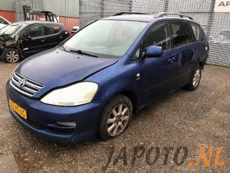 Sloopauto Toyota Avensis-verso Avensis Verso (M20), MPV, 2001 / 2005 2.0 16V VVT-i D-4 2004/6