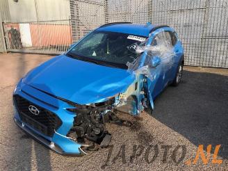 Salvage car Hyundai Kona Kona (OS), SUV, 2017 / 2023 1.0 T-GDI 12V 2019/10