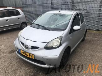 Sloopauto Toyota Aygo Aygo (B10), Hatchback, 2005 / 2014 1.0 12V VVT-i 2006/1