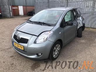 Sloopauto Toyota Yaris Yaris II (P9), Hatchback, 2005 / 2014 1.3 16V VVT-i 2008/4