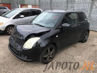 Salvage car Suzuki Swift Swift (ZA/ZC/ZD1/2/3/9), Hatchback, 2005 / 2011 1.5 VVT 16V 2005/11