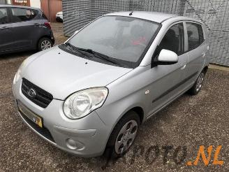 Uttjänta bilar auto Kia Picanto Picanto (BA), Hatchback, 2004 / 2011 1.0 12V 2008/3