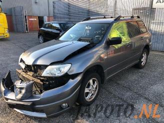 Coche siniestrado Mitsubishi Outlander Outlander (CU), SUV, 2001 / 2007 2.0 16V 4x2 2007/5