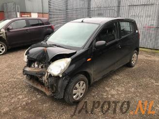 Coche siniestrado Daihatsu Cuore Cuore (L251/271/276), Hatchback, 2003 1.0 12V DVVT 2008/1