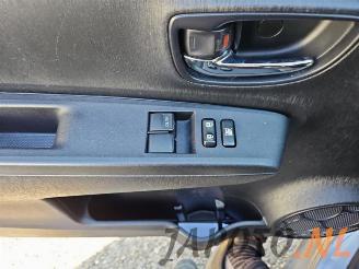 Toyota Yaris Yaris III (P13), Hatchback, 2010 / 2020 1.0 12V VVT-i picture 12