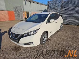 Coche siniestrado Nissan Leaf Leaf (ZE1), Hatchback, 2017 39/40kWh 2019/3