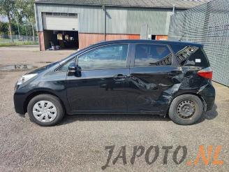 Toyota Verso S Verso S, MPV, 2010 / 2016 1.33 16V Dual VVT-I picture 2