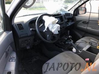 Toyota Hilux Hilux IV, Pick-up, 2005 / 2016 2.5 D4-D 16V picture 10